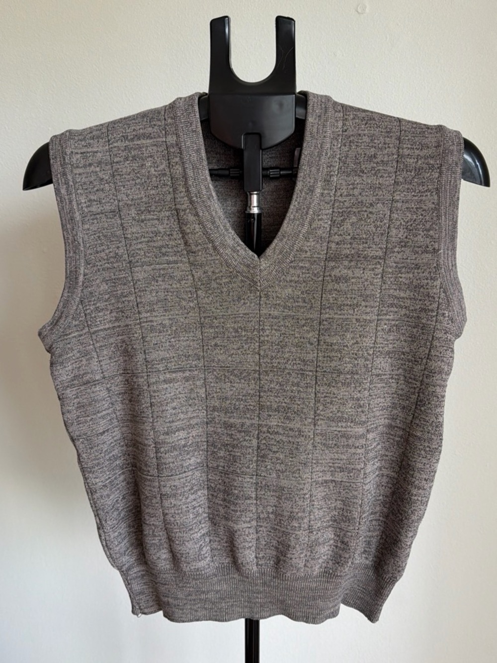 Men's Gray V-Neck Sweater Vest